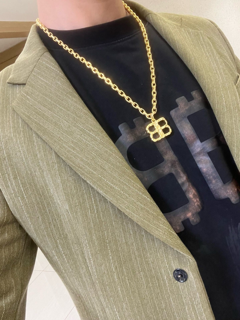 Ba1en*iaga necklaces